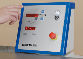 Hofmann_AHW_Bedienpult_LED